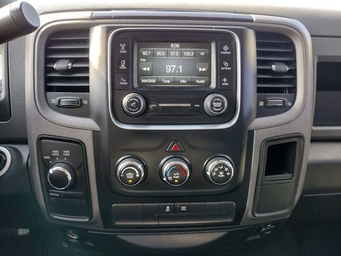 Used 2017 RAM 1500 ST w/ SXT Appearance Group AWD/4WD image 3