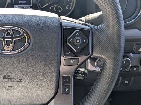 Certified 2023 Toyota Tacoma TRD Off-Road AWD/4WD image 19