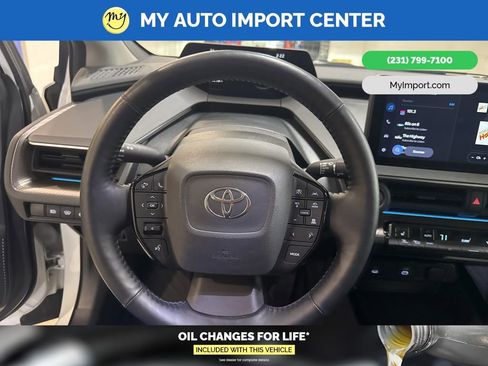 Used 2024 Toyota Prius XLE image 15