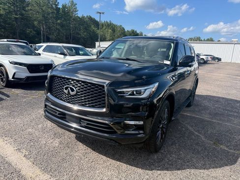Used 2021 INFINITI QX80 Premium Select w/ All-Season Package RWD image 3
