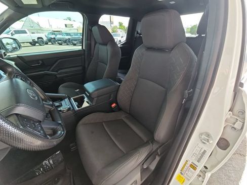 Used 2024 Toyota Tacoma SR5 AWD/4WD image 16