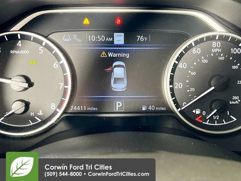 Used 2021 Nissan Maxima SR w/ Sport Mat Group FWD image 2