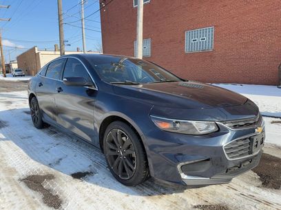 Used 2017 Chevrolet Malibu LT