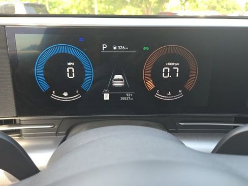 Used 2025 Hyundai Kona SEL AWD/4WD image 18