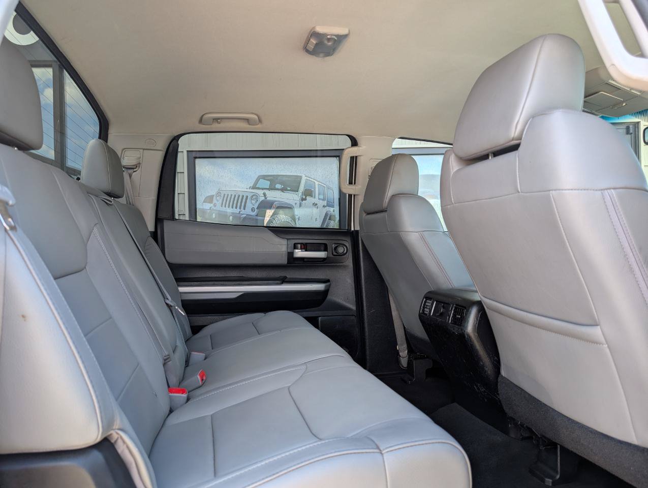 Used 2014 Toyota Tundra Limited w/ Limited Premium Package AWD/4WD image 20