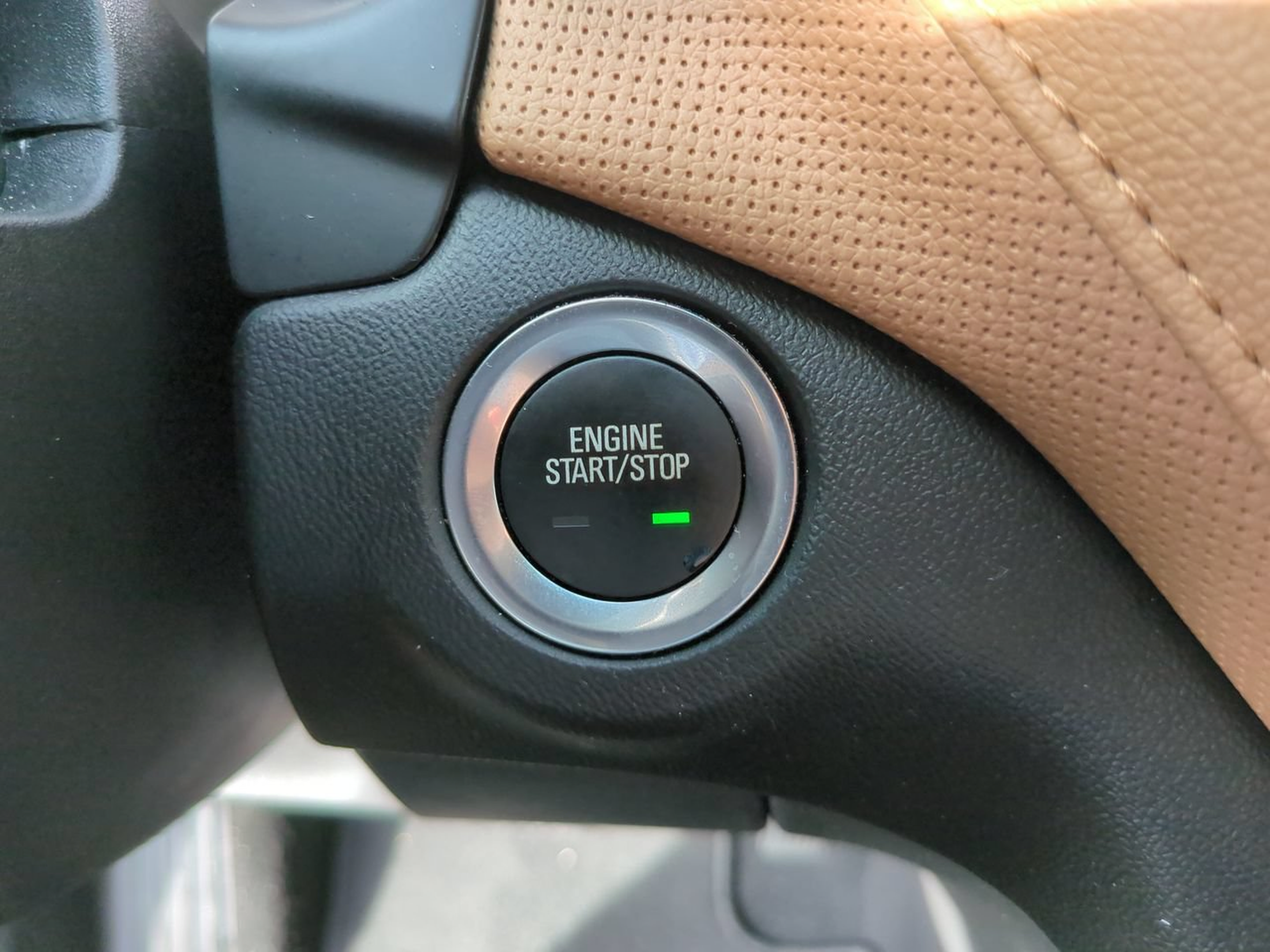Used 2020 Chevrolet Equinox Premier FWD image 26
