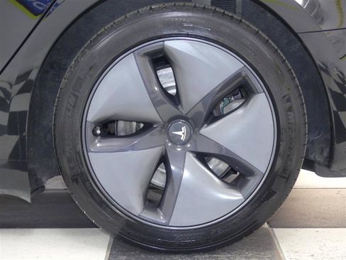 Used 2019 Tesla Model 3 Long Range image 29