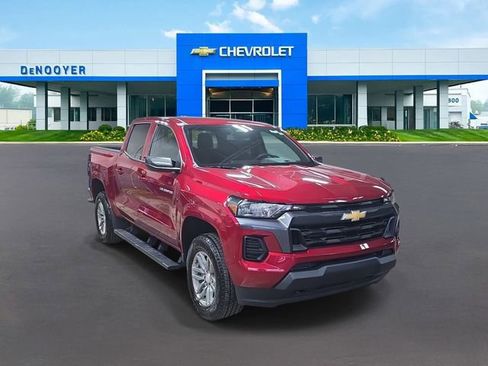New 2025 Chevrolet Colorado LT w/ Advanced Trailering Package image 3