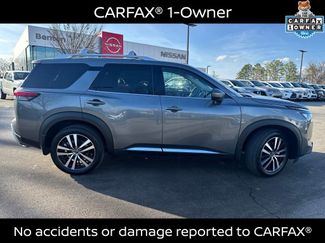 Used 2025 Nissan Pathfinder Platinum w/ Black Appearance Package video 3