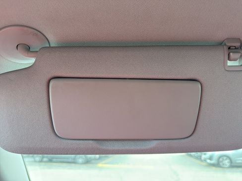 Used 2021 Chevrolet Equinox LT FWD image 24
