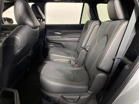 New 2026 Toyota Grand Highlander AWD Hybrid image 13