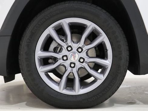 Used 2023 GMC Terrain SLT w/ Tech Package AWD/4WD image 11