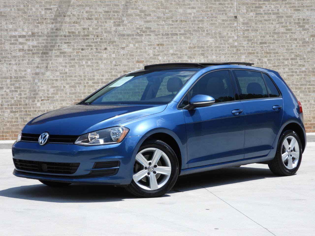 Used 2017 Volkswagen Golf Wolfsburg Edition FWD image 7