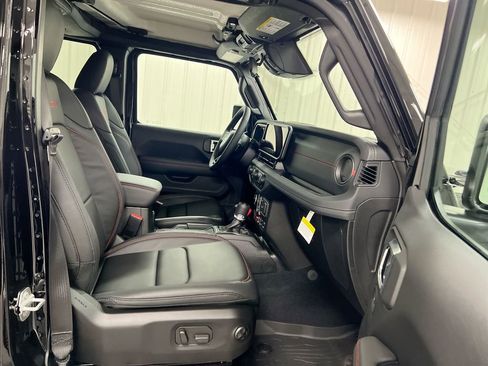 New 2026 Jeep Wrangler Unlimited Rubicon AWD/4WD image 20