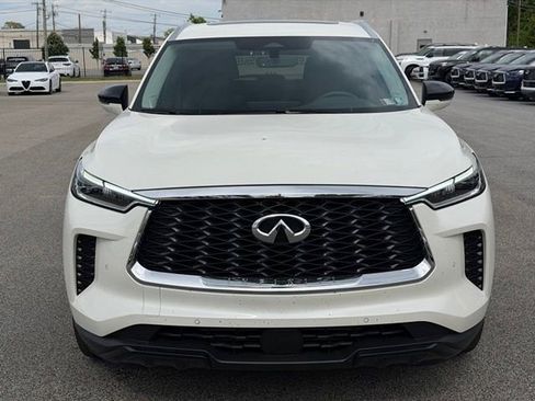 Certified 2025 INFINITI QX60 Luxe w/ Cargo Package AWD/4WD image 2