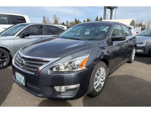 Used 2013 Nissan Altima 2.5 S FWD image 2