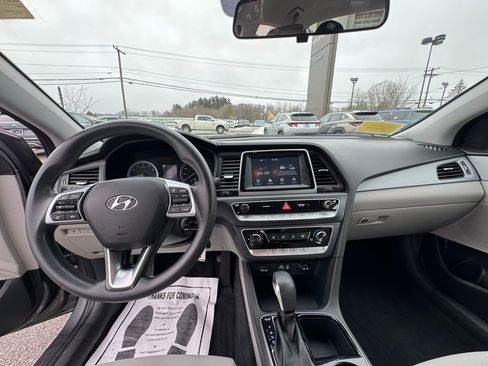Used 2019 Hyundai Sonata SE image 13