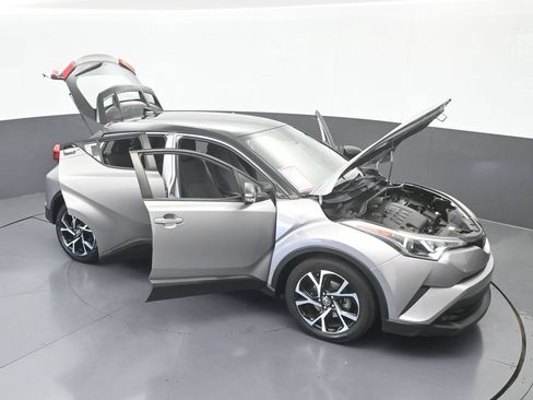 Used 2019 Toyota C-HR XLE FWD image 69