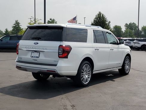 Used 2023 Ford Expedition Max Platinum AWD/4WD image 3