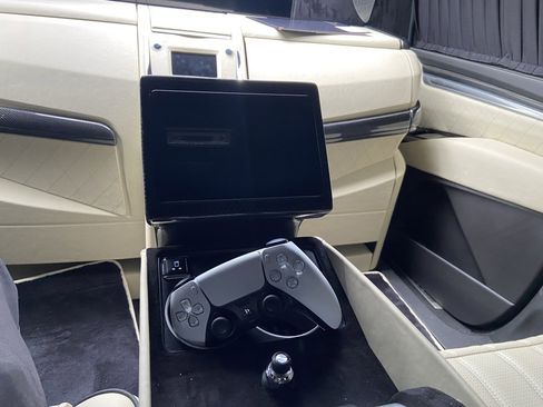 New 2025 Cadillac Escalade ESV Sport Platinum image 42