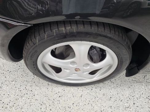 Used 2000 Porsche Boxster image 39