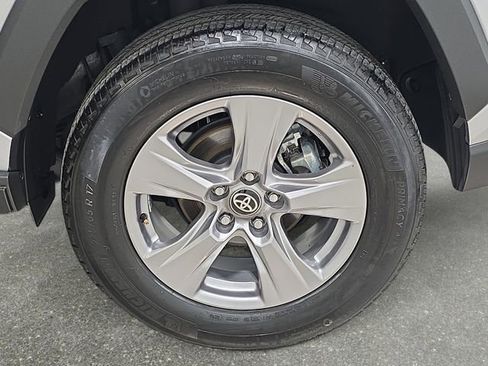 Certified 2025 Toyota RAV4 XLE image 29