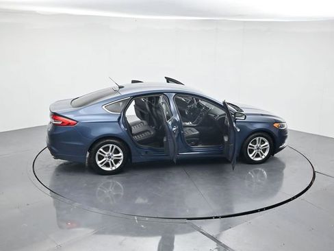 Used 2018 Ford Fusion SE image 42
