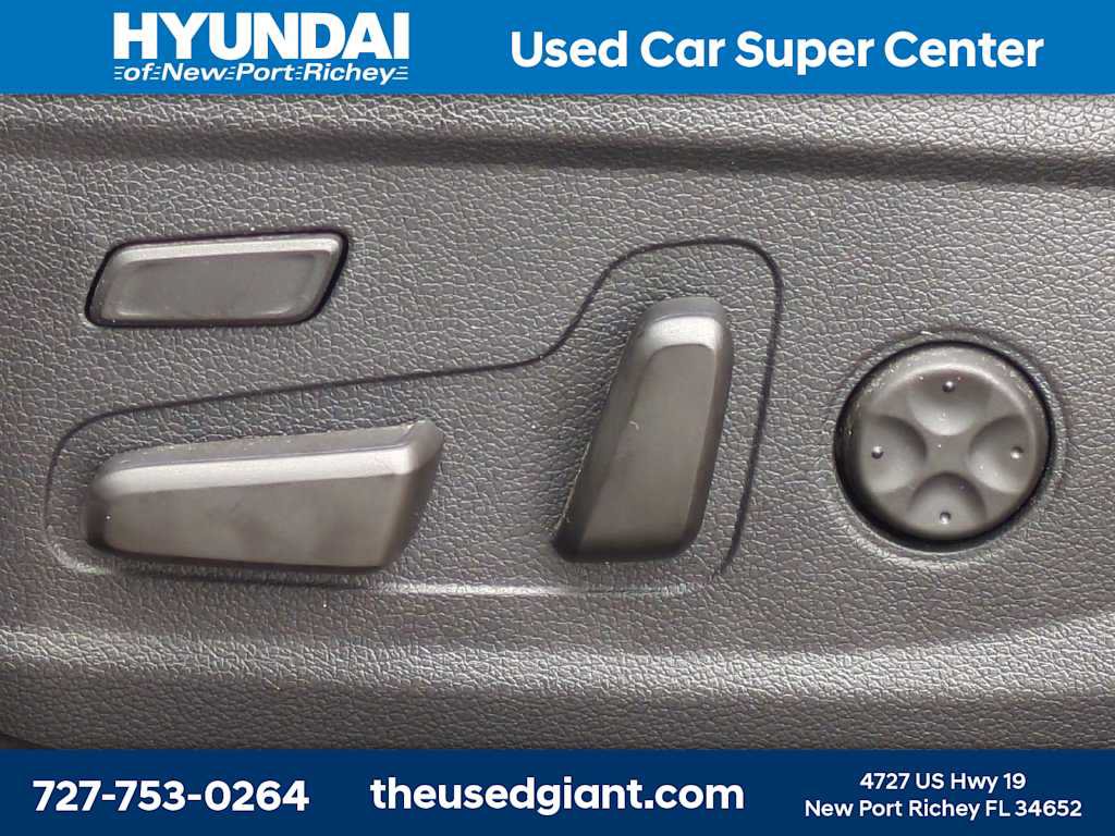 Used 2020 Hyundai Palisade Limited FWD image 22