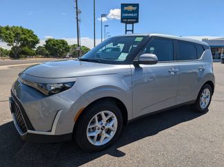 Used 2025 Kia Soul LX w/ LX Technology Package FWD video 1
