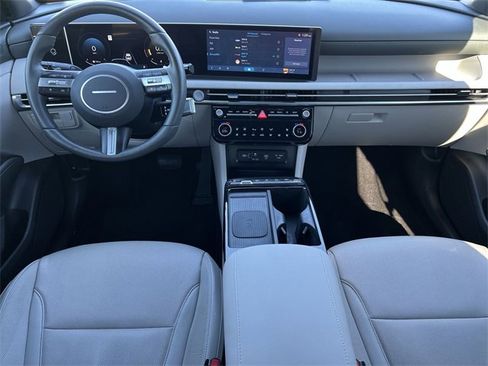 Certified 2025 Hyundai Tucson Limited image 10