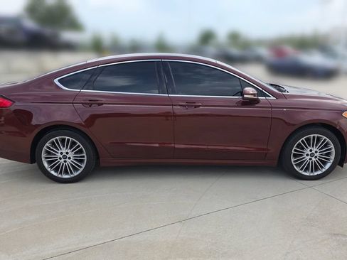 Used 2016 Ford Fusion SE w/ Equipment Group 202A FWD image 6
