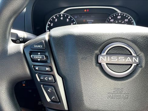 Certified 2025 Nissan Frontier SV RWD image 39