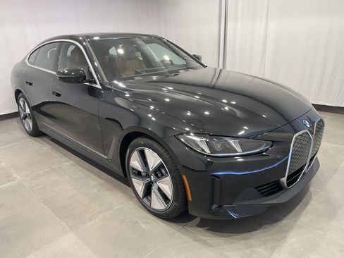 New 2026 BMW i4 xDrive40i AWD/4WD image 3