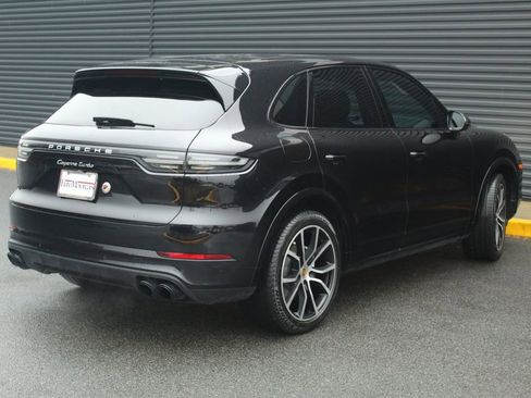 Used 2019 Porsche Cayenne Turbo AWD/4WD image 8