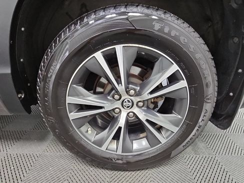 Used 2016 Toyota Highlander XLE FWD image 42