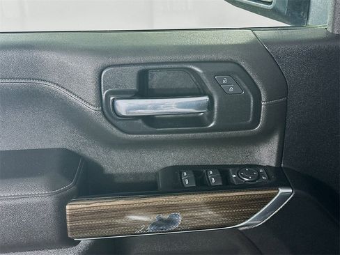 Used 2022 Chevrolet Silverado 3500 LT w/ Convenience Package image 24