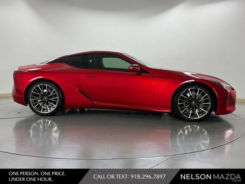 Used 2025 Lexus LC 500 Coupe w/ Dynamic Handling Package RWD image 5