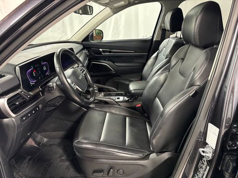 Used 2025 Kia Telluride S AWD/4WD image 3