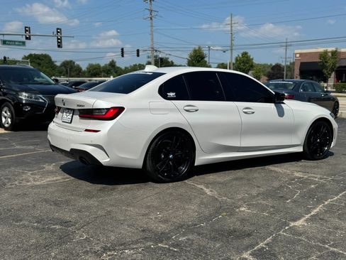 Used 2022 BMW 330i Sedan w/ M Sport Package RWD image 8