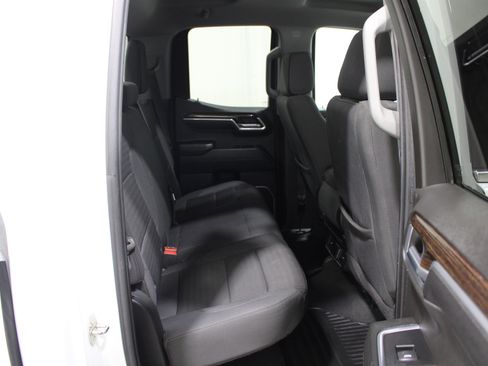 Used 2023 GMC Sierra 1500 SLE AWD/4WD image 23