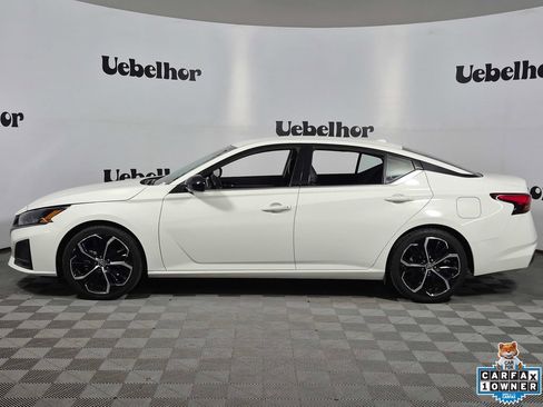 Used 2024 Nissan Altima 2.5 SR FWD image 4