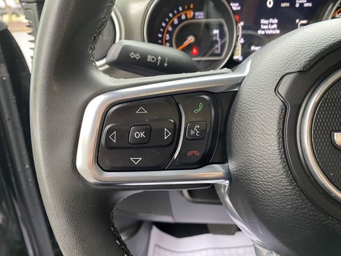 Used 2023 Jeep Gladiator Overland image 20