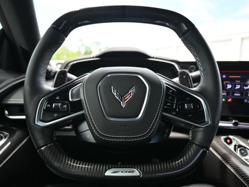 Used 2023 Chevrolet Corvette Z06 w/ Stealth Interior Trim Package RWD image 17