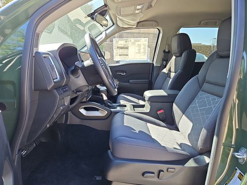 New 2026 Nissan Frontier SV AWD/4WD image 10
