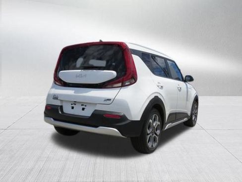 Used 2022 Kia Soul X-Line FWD image 3