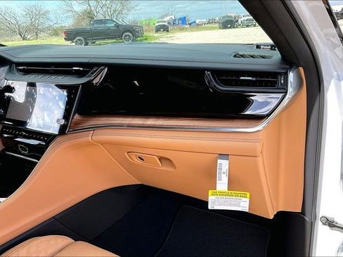 New 2026 Jeep Grand Cherokee L Summit w/ Advanced Protech Group IV image 29