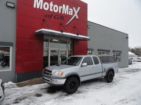 Used 2000 Toyota Tundra SR5 image 1