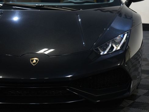 Used 2015 Lamborghini Huracan LP 610-4 AWD/4WD image 10