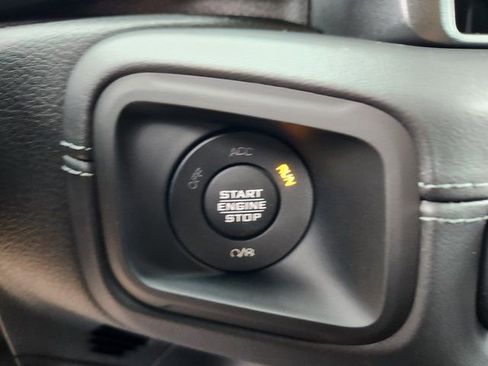 New 2025 Jeep Wrangler Unlimited Rubicon w/ XTREMEE 35" Tire Package image 17