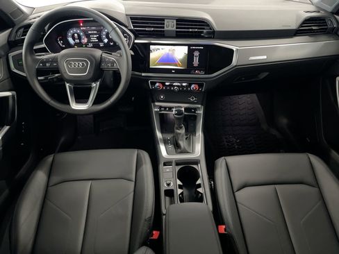 New 2025 Audi Q3 2.0T Premium image 26